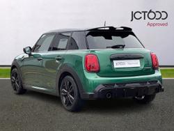 MINI Hatch Photo 3