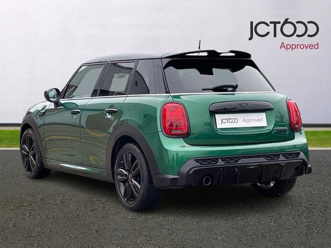 MINI Hatch Photo 3