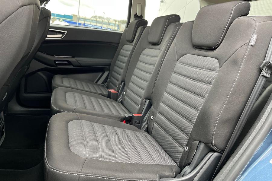 Ford GALAXY Photo autoimg-e8a6851c1a92c2f4d36cbe0d9424fcb596ea0d99.jpg
