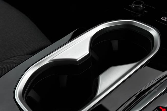 AUDI A6 Saloon Photo 43