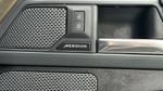 Land Rover Defender Photo 23