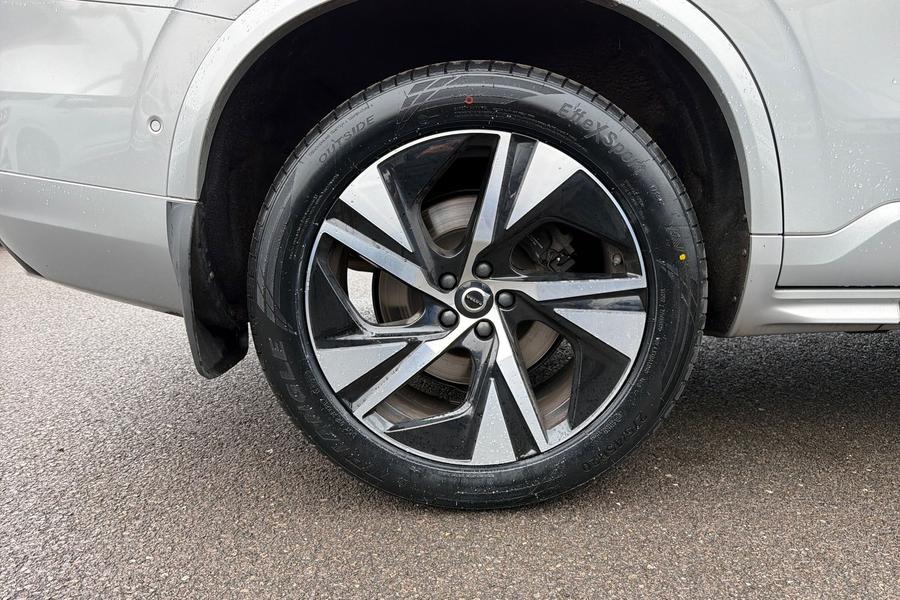 Volvo XC90 Photo autoimg-e8ac8444e61382a49d2f98ee38a3c159b35282cf.jpg