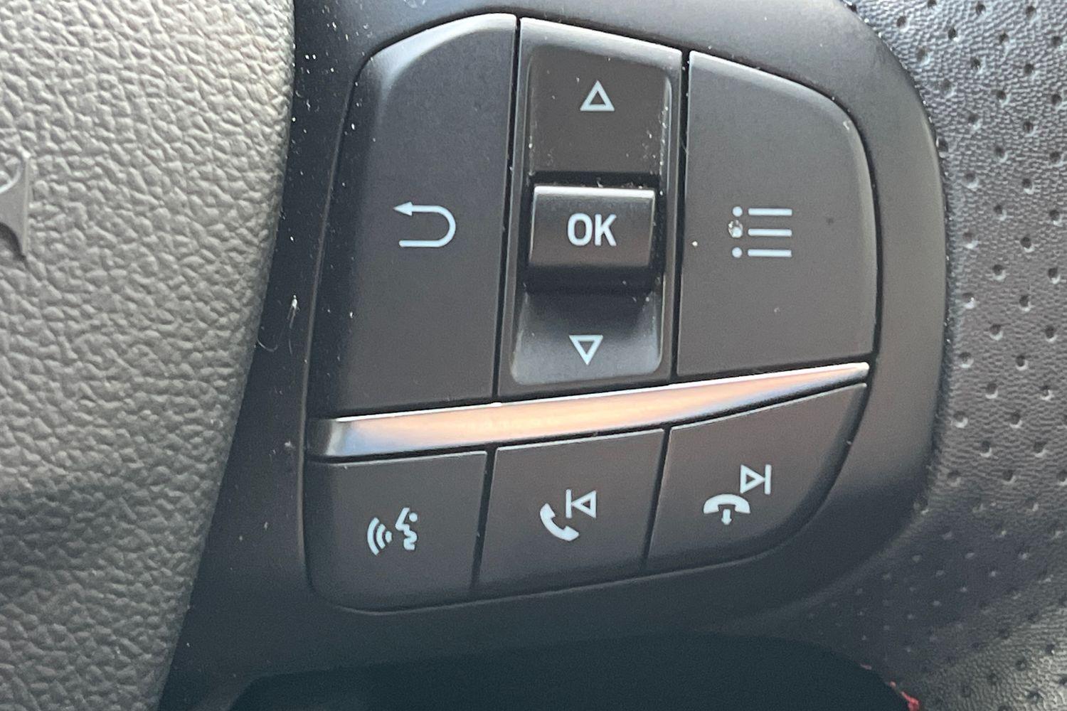 Ford KUGA Photo 24
