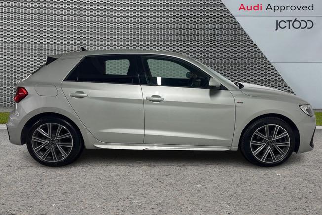 Audi A1 Photo 4