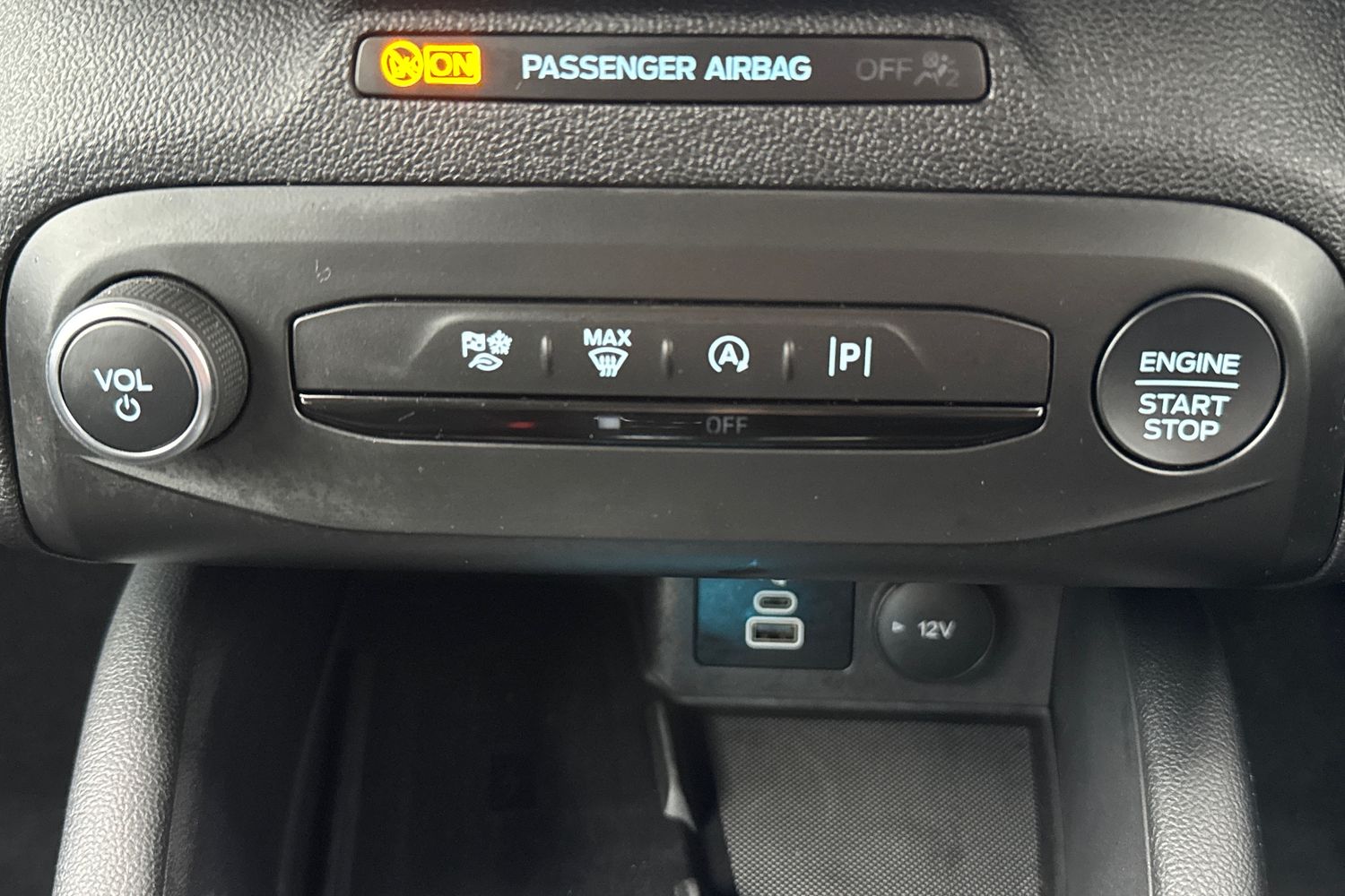 Ford FOCUS Photo 34