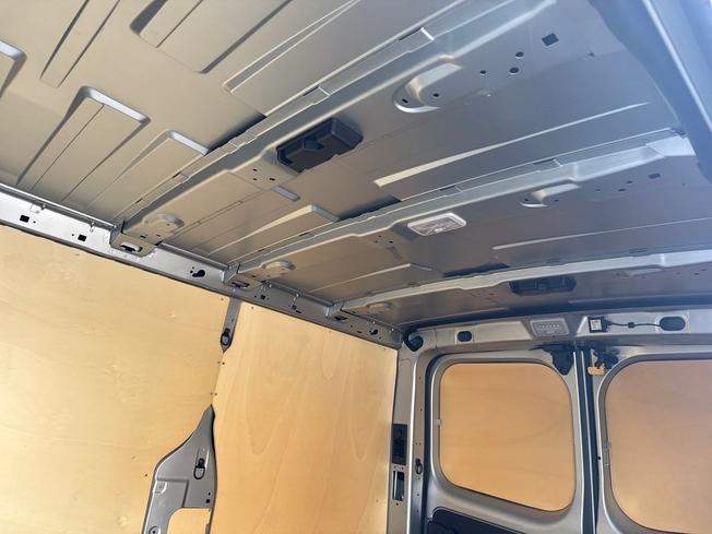 RENAULT Trafic Photo 37