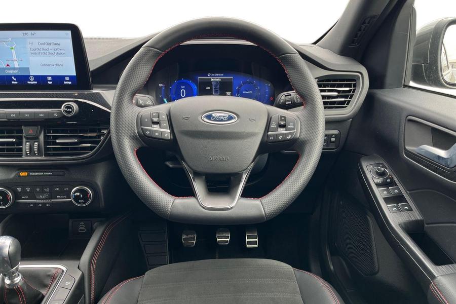 Ford KUGA Photo autoimg-e8bf241da5ee04d65e964325824670b41b67982b.jpg