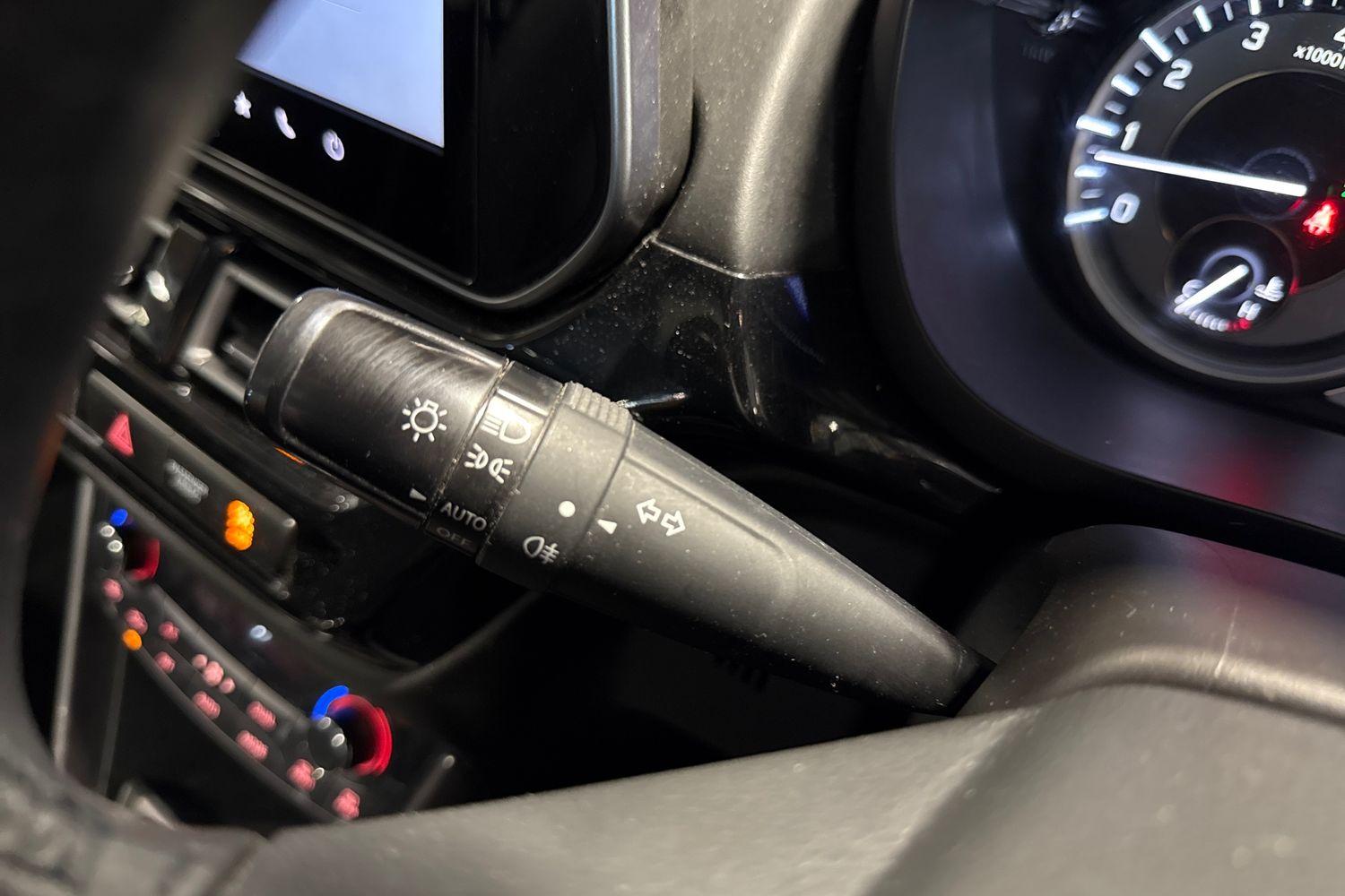Suzuki S-Cross Photo 13