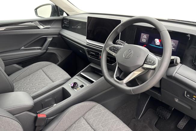VOLKSWAGEN  Tiguan  Photo 6