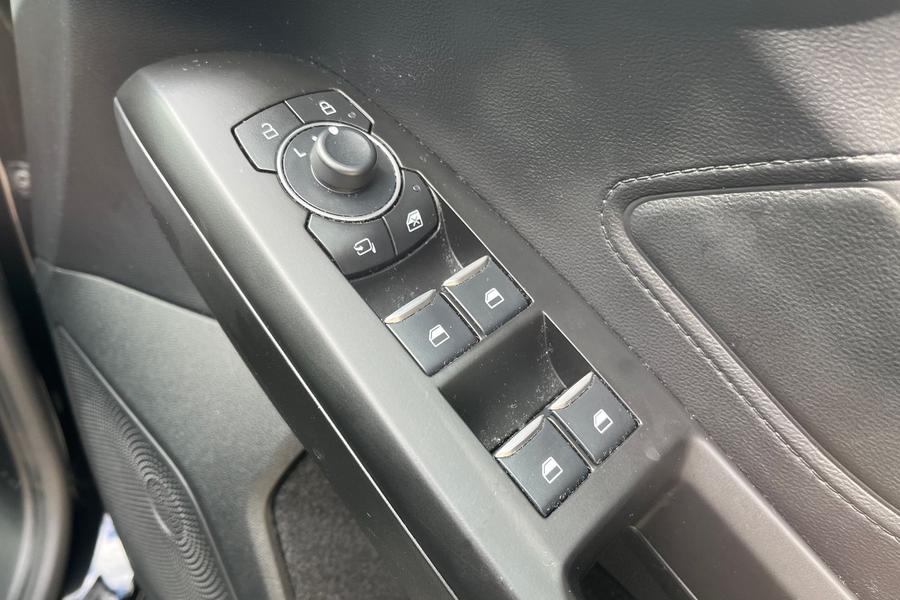 Ford Focus Photo autoimg-e8c2bbf4f5ad9130b721421b68b8ed17ddab416c.jpg