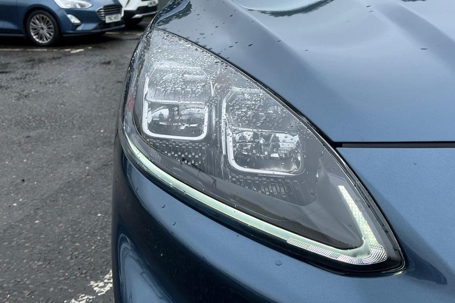 Ford Kuga Photo autoimg-e8c534c18550930d938e62812c2a84c7147cd3c9.jpg