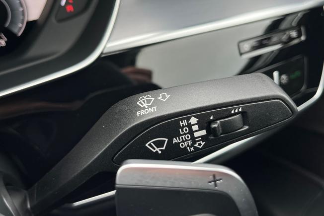 AUDI A8 Photo 38