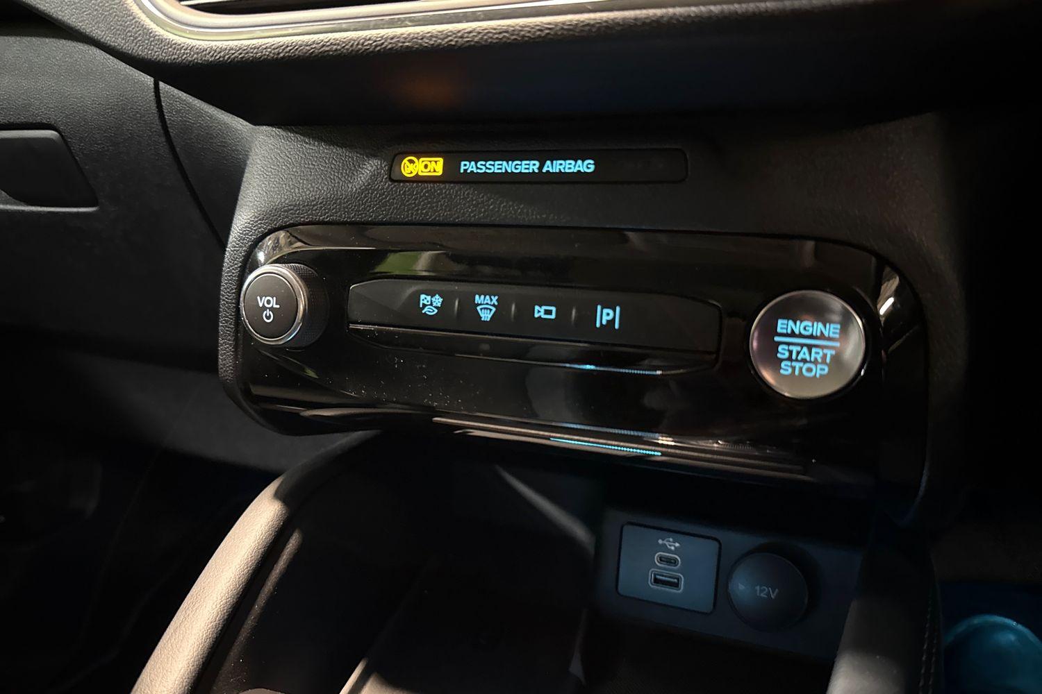 Ford Kuga Photo 34