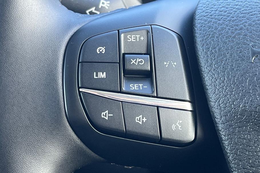 Used Ford E-TRANSIT 18