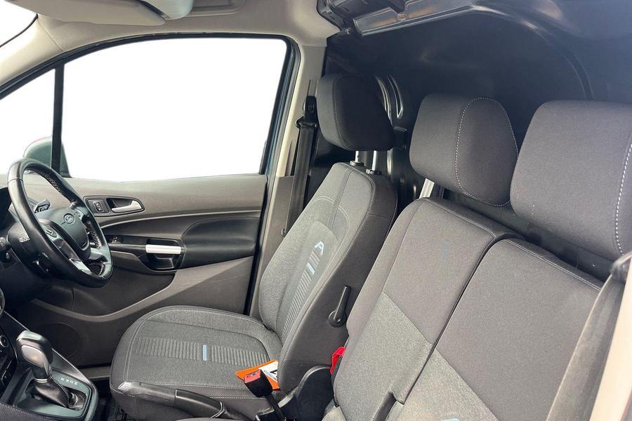 Ford TRANSIT CONNECT Photo autoimg-e8d6f0c113698845545f99fb8b0bba05a646e102.jpg