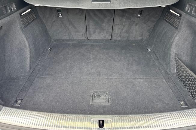 AUDI Q5 Photo 12