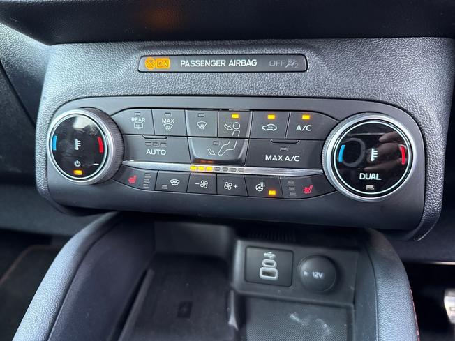 FORD Kuga Photo 37