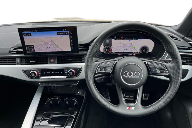 AUDI A4 Avant Photo 11