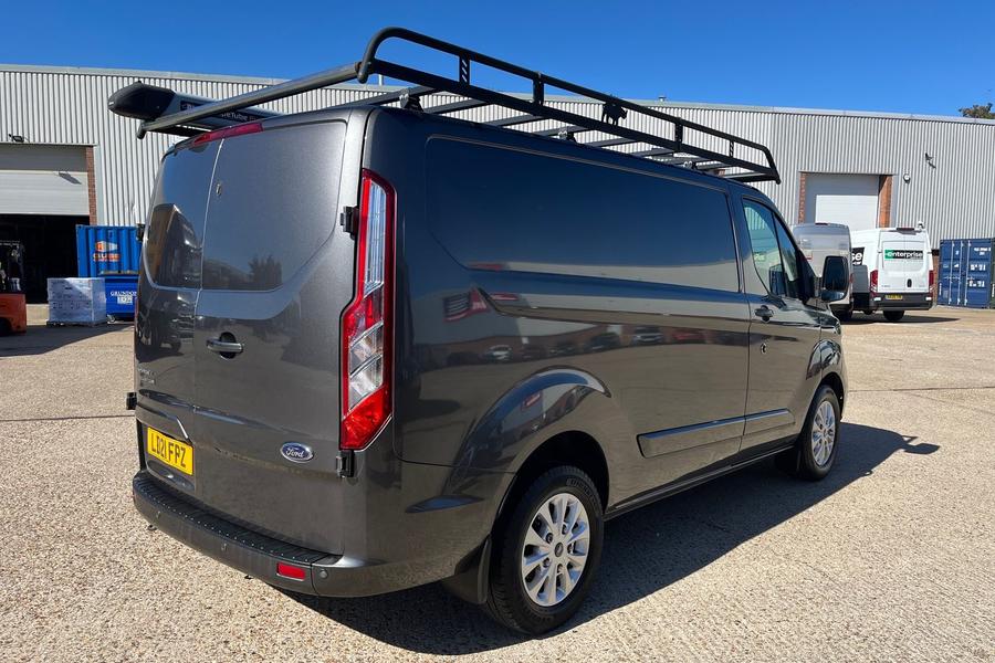 Ford TRANSIT CUSTOM Photo autoimg-e8db37fea7c2937b445b985e9ebe0fa4e1f6e7b6.jpg