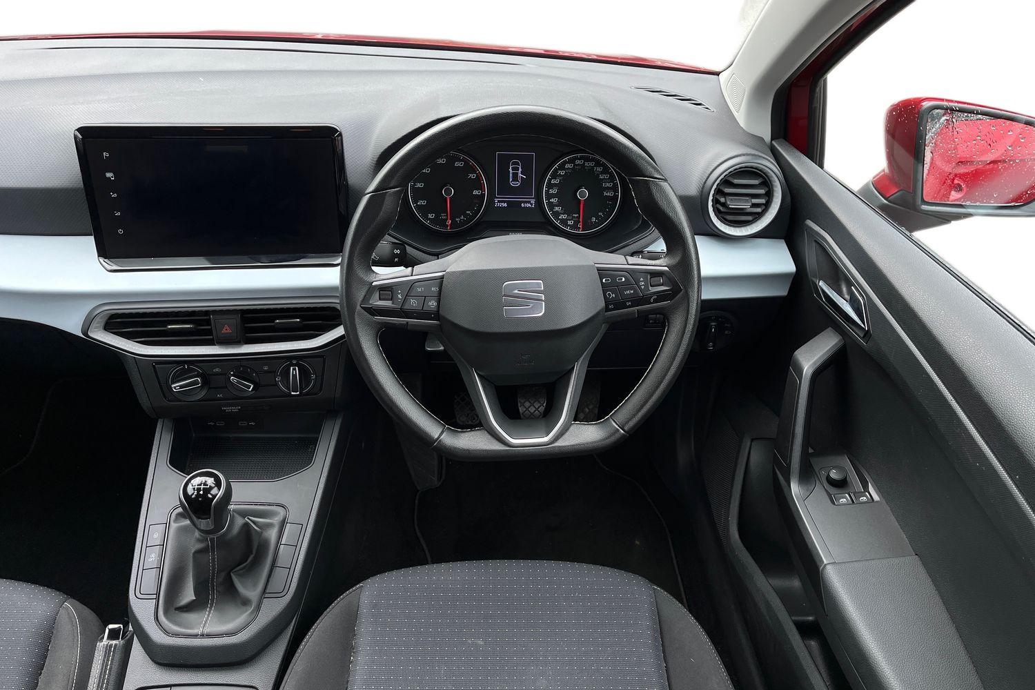 SEAT Ibiza Photo 10