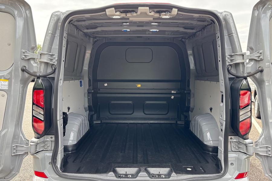 Ford TRANSIT CUSTOM Photo autoimg-e8e07545f49006b4c5e79b26a9d6967eec7528b0.jpg