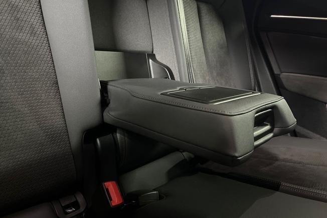 AUDI Q3 Photo 30