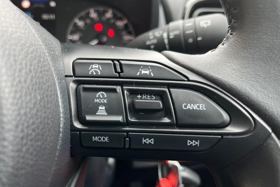 Toyota Yaris Photo autoimg-e8e2a7ddd751c716b618cfed7f7a7b0321c99e4b.jpg