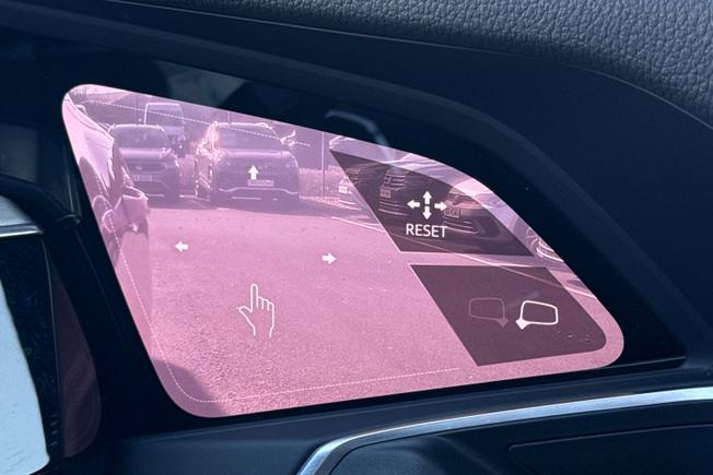 Audi e-tron Photo 28