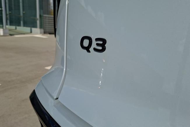 AUDI Q3 Photo 24