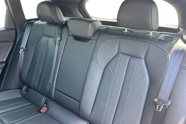 AUDI Q6 E-Tron Photo 9