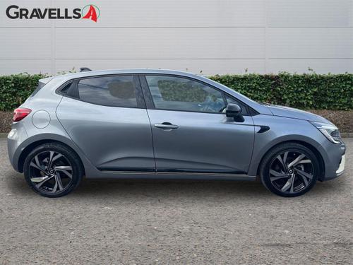 Renault CLIO Photo autoimg-e8eeadec1b3ee5156282c4a163059defb5f44305.jpg
