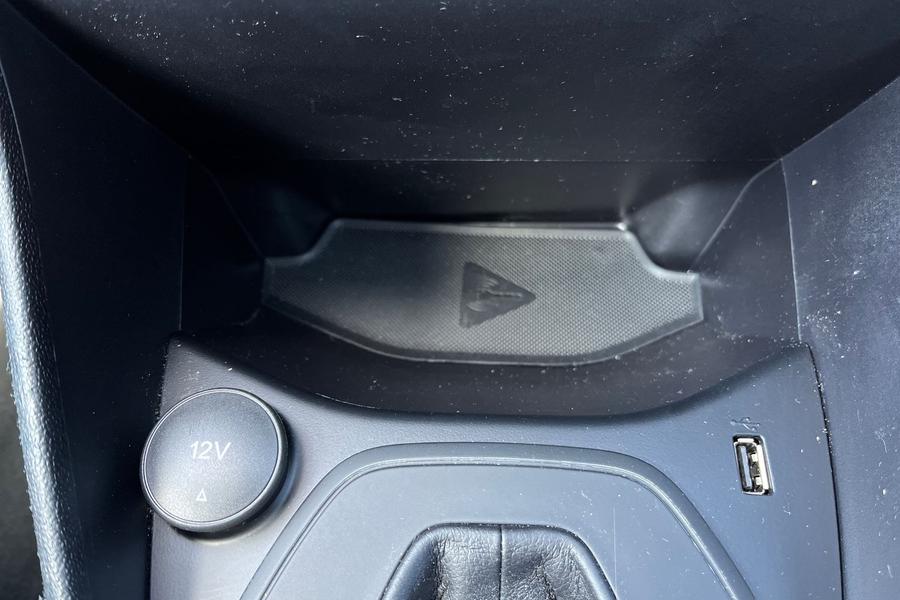 Ford FIESTA Photo autoimg-e8efe24ca9952d6f21c52408e8ffa0fde8a27f56.jpg