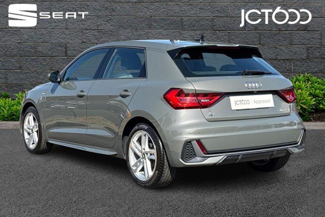 AUDI A1 Photo 3