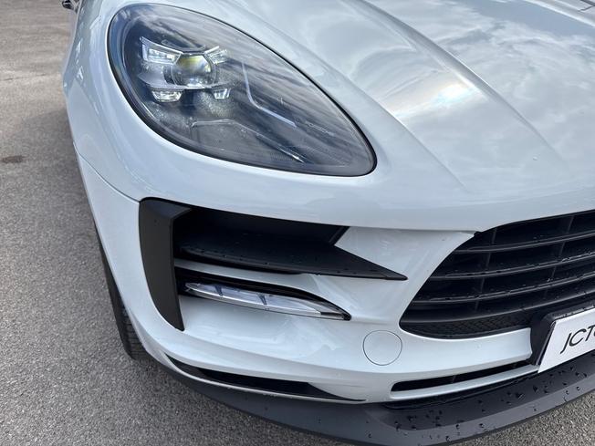 PORSCHE Macan Photo 33