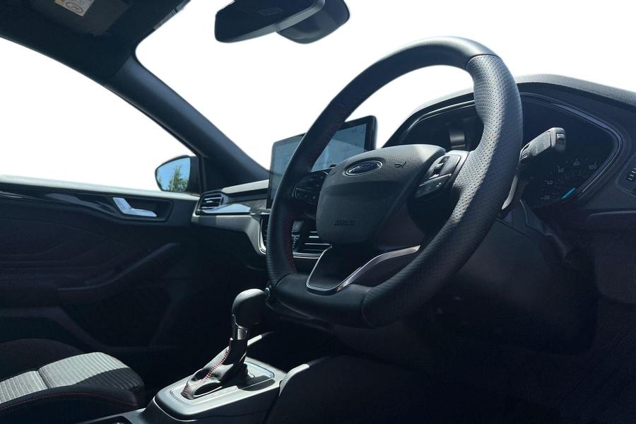 Ford Focus Photo autoimg-e8f91c60d7e22e17134cf3513c52e6cb2ee0c093.jpg
