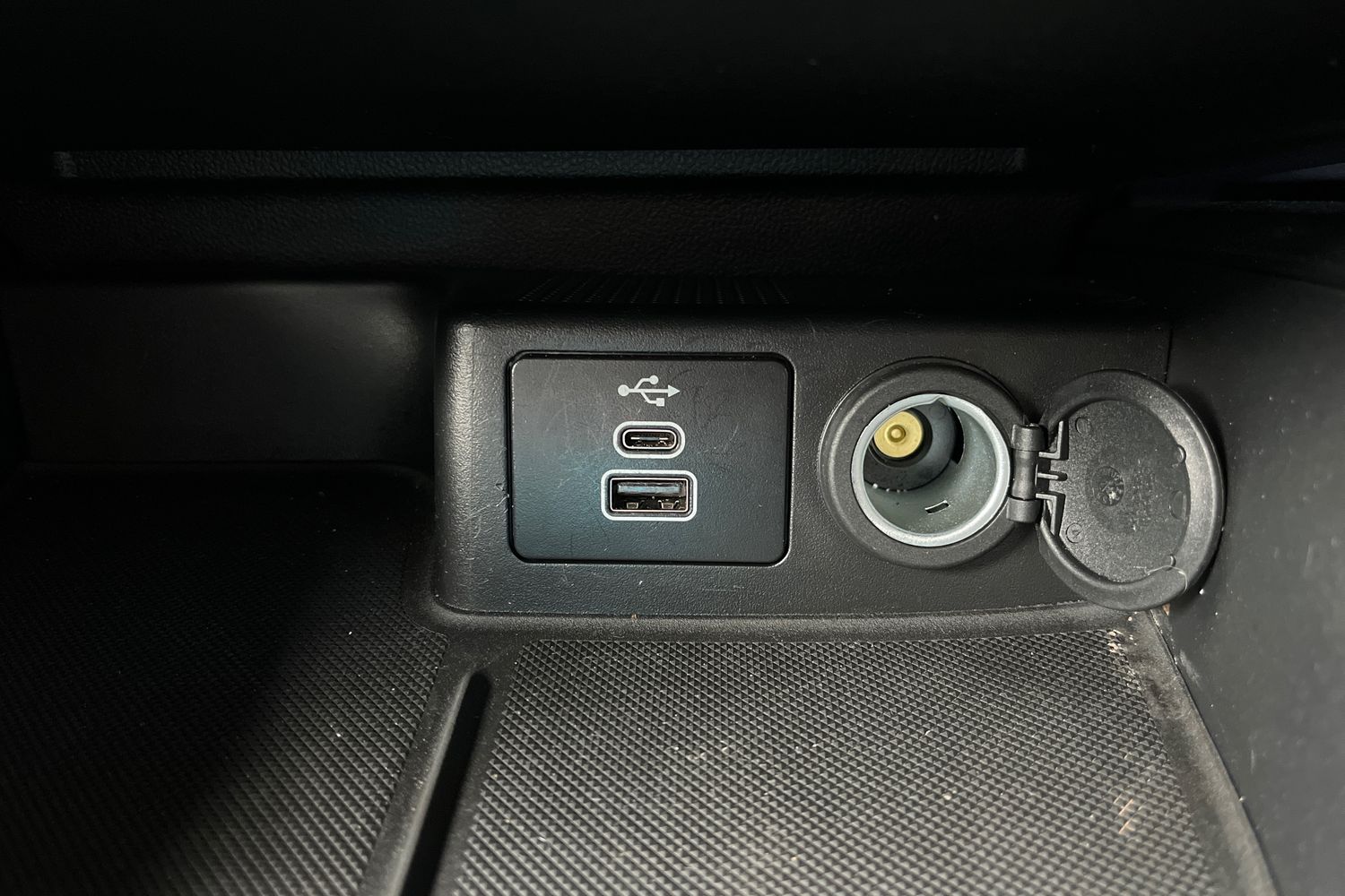 Ford FOCUS Photo 28