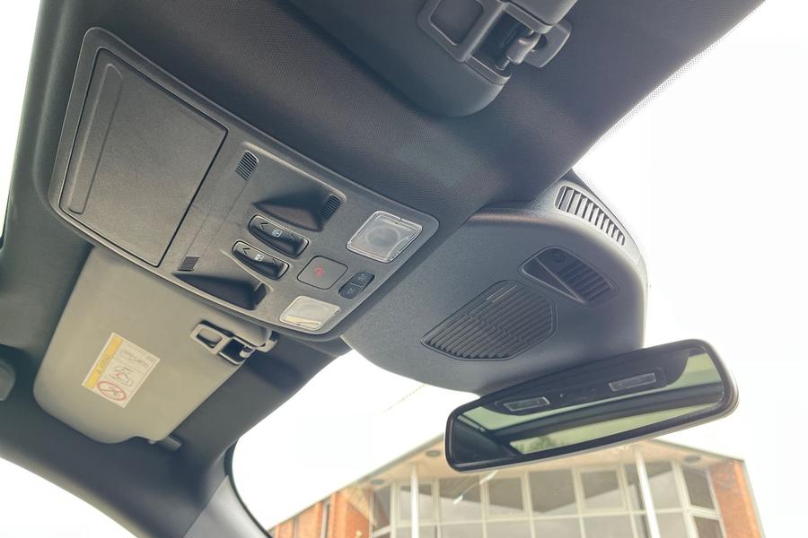 Ford Kuga Photo autoimg-e8fd4add8f0c481d9ea108573ebd779120ff0044.jpg