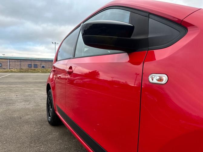 2018 SEAT Mii 1.0 12v Design Mii Hatchback 5dr Petrol Manual Euro 6 £8,000  16,679 miles Red