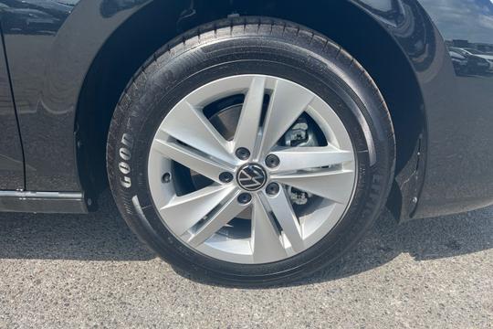 Volkswagen Golf Photo autoimg-e903977df531a2f39196c10a962feffc92eb4806.jpg