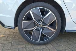 VOLKSWAGEN Golf Photo 5