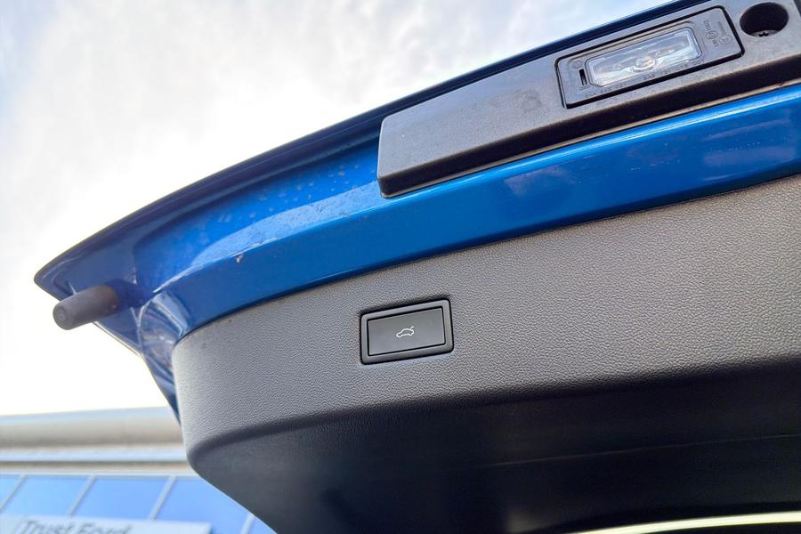 Ford CAPRI Photo autoimg-e905277cead18f2708e61cda9d66173fbc88ec33.jpg
