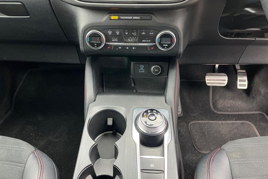 Ford Kuga Photo autoimg-e906695b791ef1feca612563725d3c1a6092a96d.jpg
