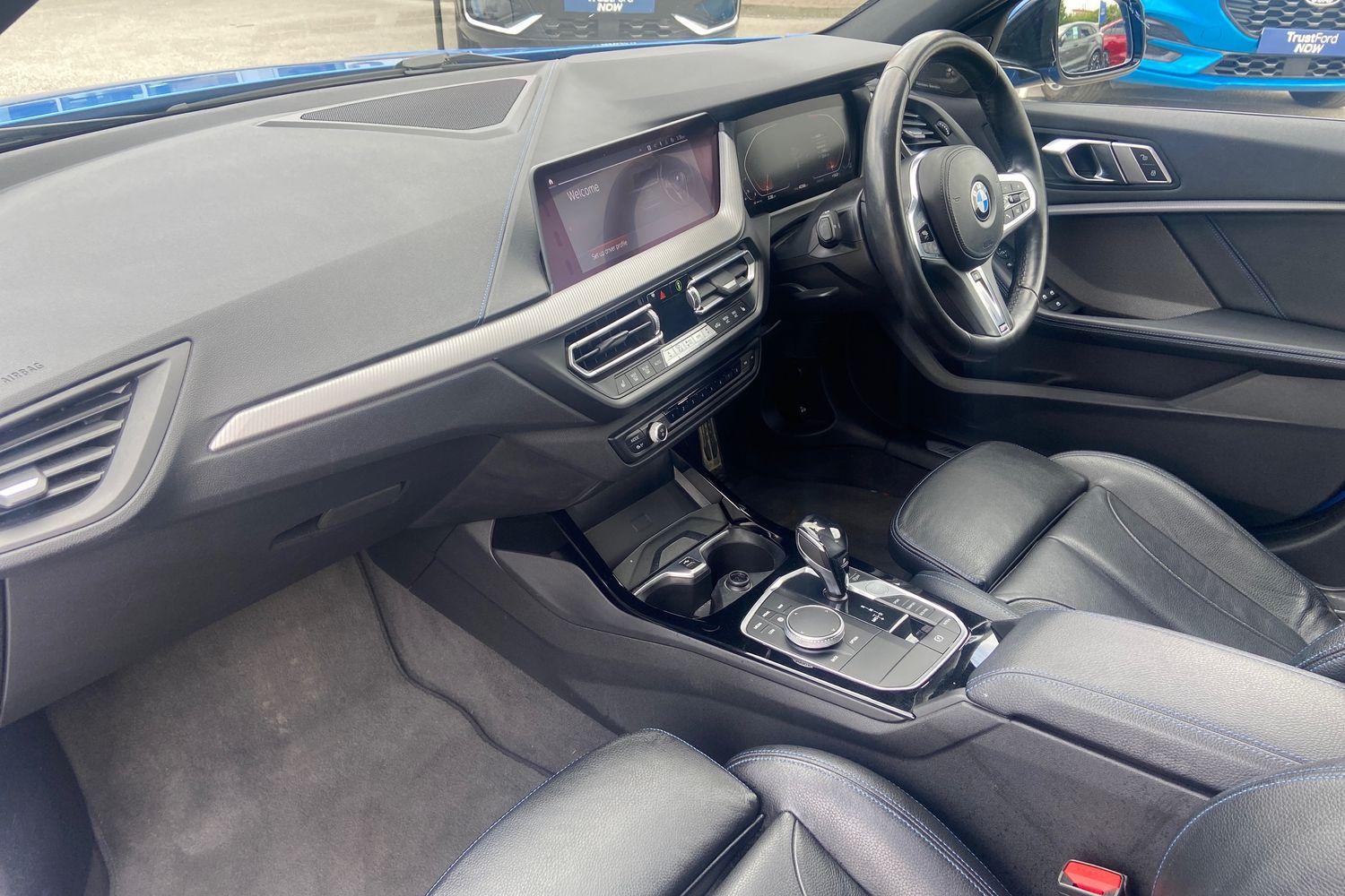 BMW 1 SERIES Photo 17