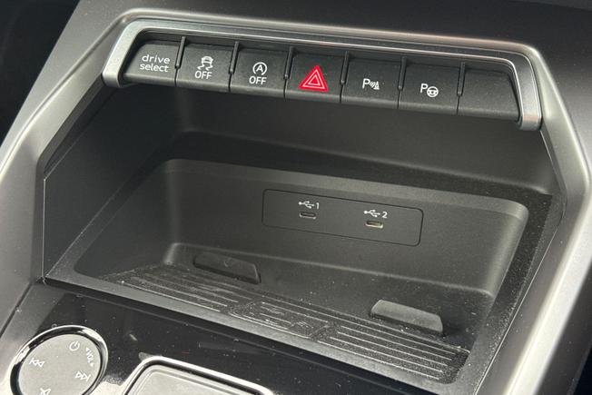 AUDI S3 Photo 46