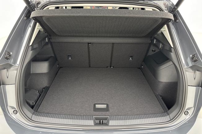 VOLKSWAGEN Tiguan Photo 12