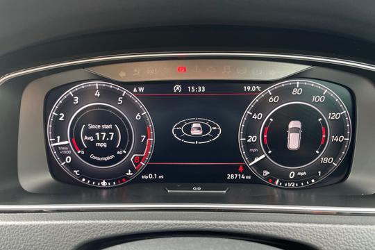 Volkswagen Golf Photo autoimg-e913ab212f3944659ed5079cfb5ddc3485dfbf83.jpg