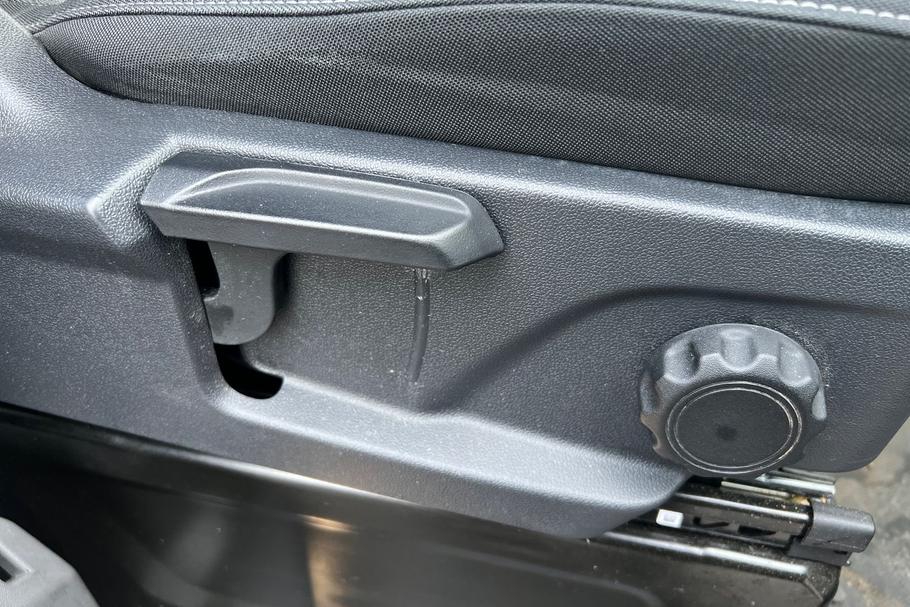 Used Ford TRANSIT CUSTOM WO25UJD 27