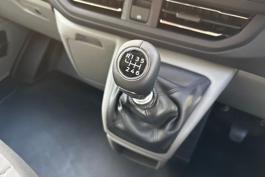 Ford TRANSIT CUSTOM Photo autoimg-e9161513efd92d96306a1f75a097e3ba34d089c1.jpg
