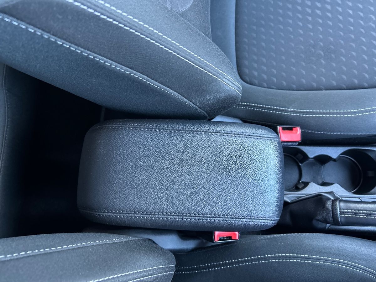 Ford Fiesta Photo 31