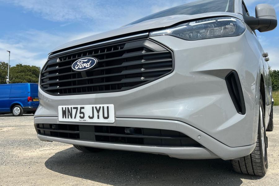 Ford Transit Custom Photo autoimg-e919f91533eb3399fbe18a92b7639608af8bb703.jpg